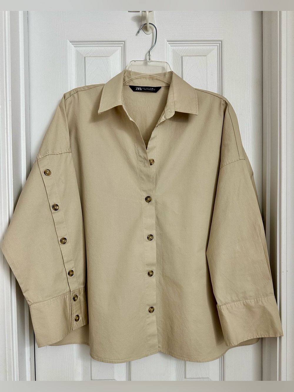 ZARA Relaxed Button-Front Beige Sz L Minimalist Normcore - Picture 2 of 8